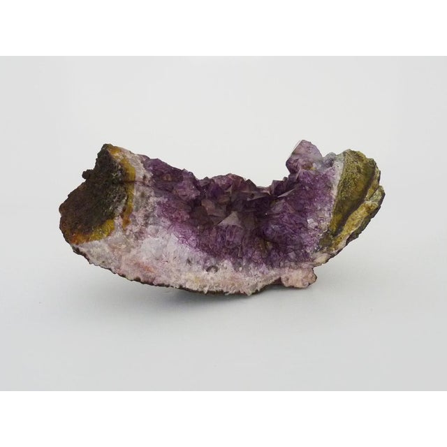 Raw Piece of Uruguay Amethyst. 2.3 Kg For Sale - Image 9 of 9