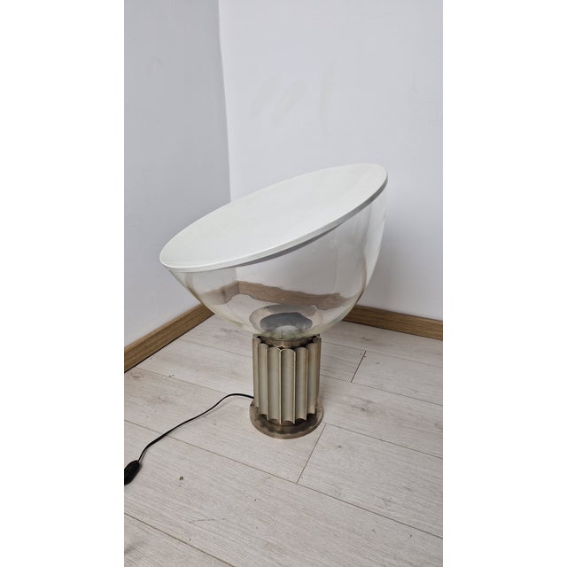 Taccia Table Lamp by Achille and Pier Giacomo Castiglioni for Flos, 1970s For Sale - Image 10 of 14
