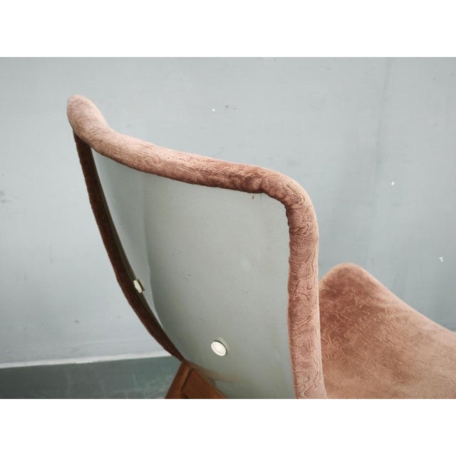 1960s Shell Lounge Chairs by Miroslav Navrátil, Former Czechoslovakia, 1960s, Set of 2 For Sale - Image 5 of 16