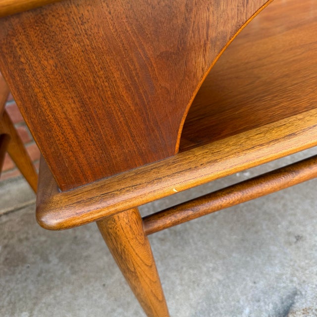 Pair of Vintage Lane "Acclaim" Walnut Two-Tier Step End Tables For Sale - Image 10 of 11