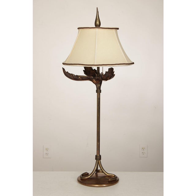 Traditional Vintage Chapman Brass Acanthus Leaf Table Lamp For Sale - Image 3 of 12