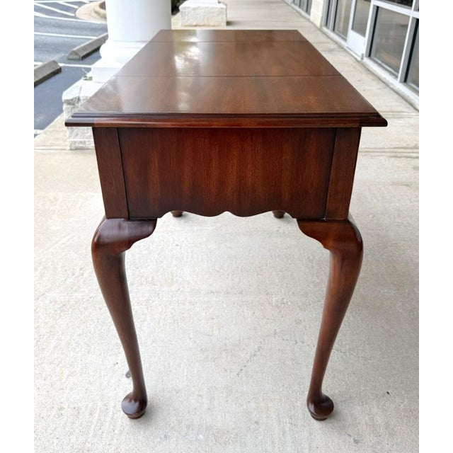 1980s Henkel Harris Solid Mahogany Vanity Model No. 2704 For Sale - Image 10 of 18