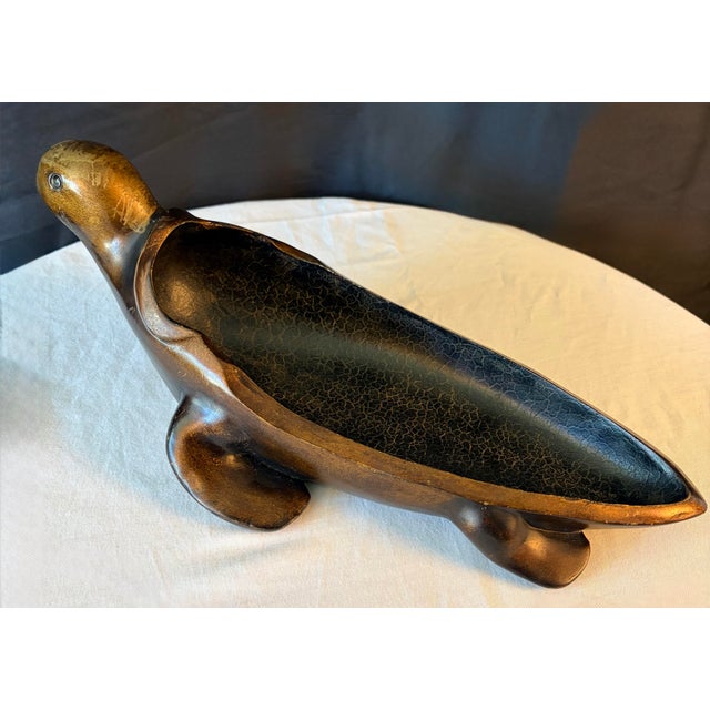 Late 20th Century Carolyn Kinder Collection Ironwood Sea Turtle Box – Hand Carved Coastal Sculpture With Removable Lid For Sale In Greensboro - Image 6 of 9