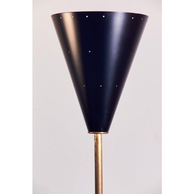 Metal Mid-Century Brass and Marble Floor Lamp attributed to Ostuni for Oluce, 1950s For Sale - Image 7 of 13