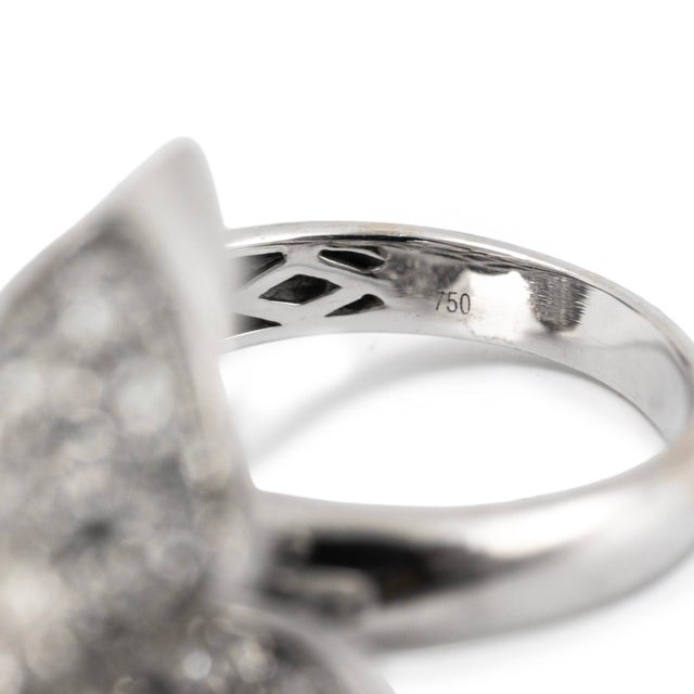 Ladies 18k White Gold 5.00ctw Pave Diamond Bow Statement Cocktail Ring, Size 8 For Sale In Houston - Image 6 of 7