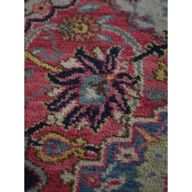Textile Karastan Colonial Williamsburg Approx 4’ X 6’ Area Rug For Sale - Image 7 of 11