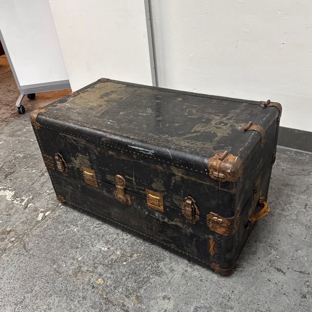 American Hartmann Steamer Trunk, Vintage For Sale - Image 3 of 12