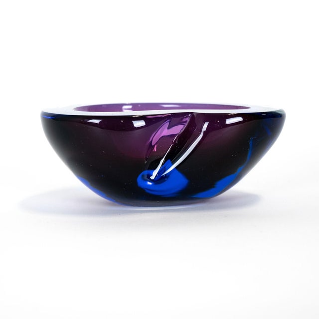 1960s 1960s Italian Murano Style Art Glass Blue & Purple Bowl For Sale - Image 5 of 10