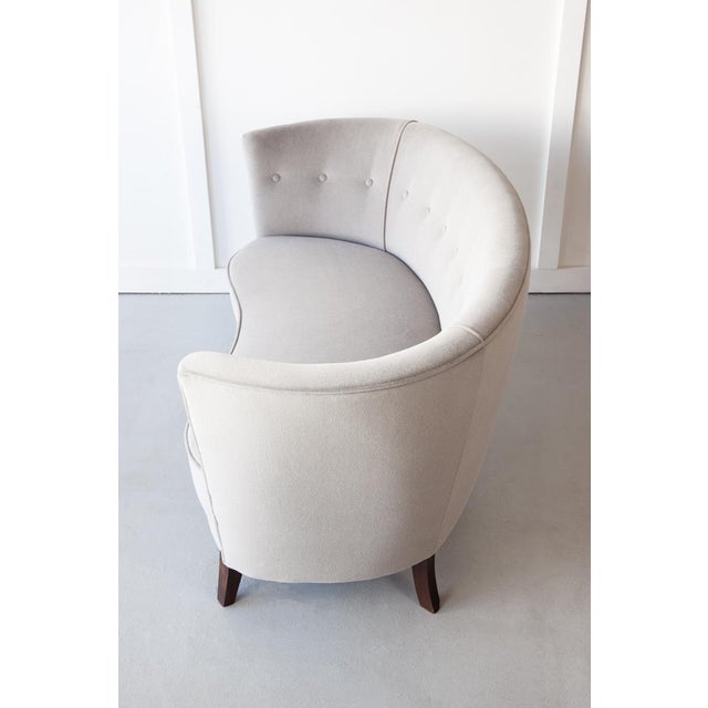 1930s Mid-Century Modern Danish Banana Sofa, 1930s For Sale - Image 5 of 9