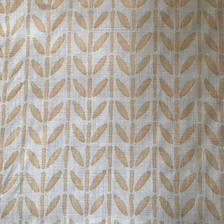 Jim Thompson Linen Laurel Leaf Fabric - 1 1/2 Yards For Sale