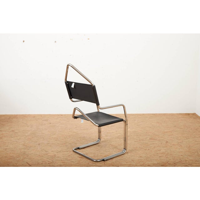 Type 22 the Clamp Cantilever Chair with Chrome-Plated Tubular Steel and Black Leather from Ulysses Müller, 1989 For Sale - Image 5 of 15