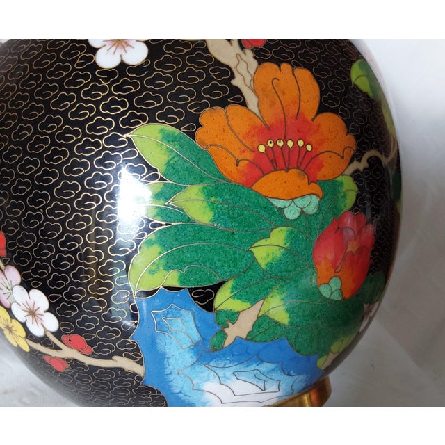 Fine Vintage Asian, Chinese Cloisonne Bronze Ginger Jar, Urn, Floral Motif For Sale - Image 6 of 11