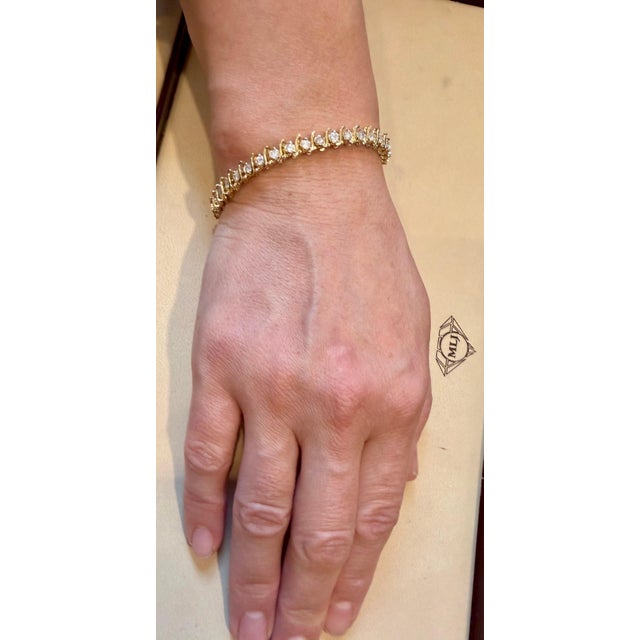 38 Round Diamond S Design Tennis Bracelet in 14 Karat Yellow Gold 5.7 Carat, 7" For Sale - Image 10 of 18