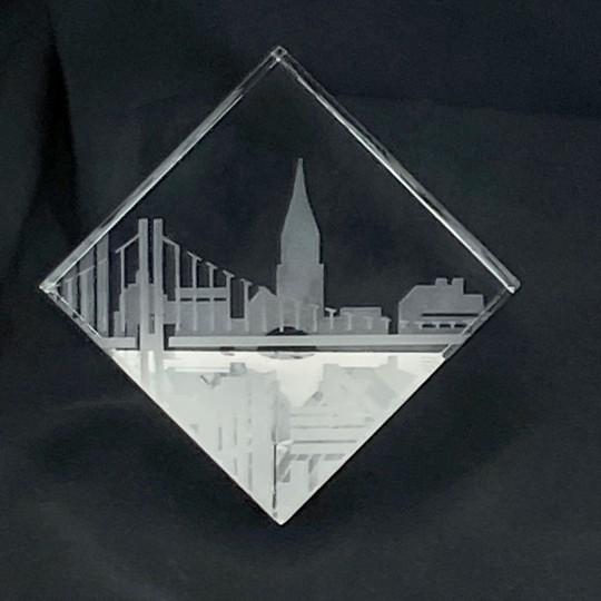 Transparent Steuben Glass Prism Paperweight New York City Skyline (City Block) Signed No. 8156, Etched Art Glass (Vintage 1990s) For Sale - Image 8 of 15