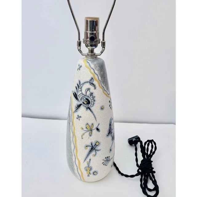 Ceramic Mid 20th Century Fratelli Fanciullacci Hand Painted Art Pottery Table Lamp For Sale - Image 7 of 13