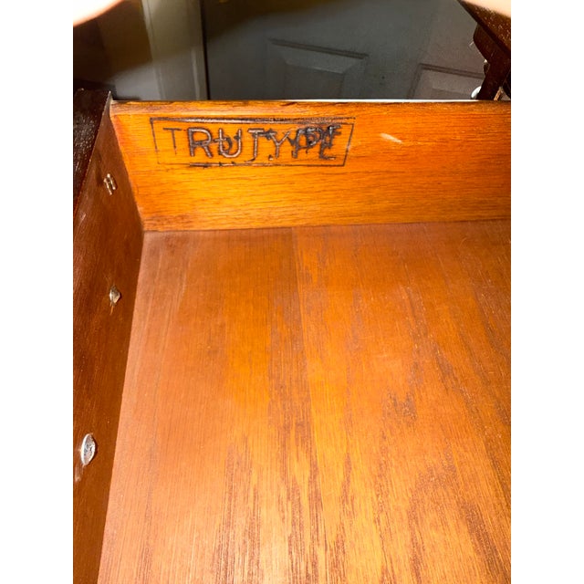 American Mid 20th Century Chippendale Chest of Drawers From Statton For Sale - Image 3 of 7