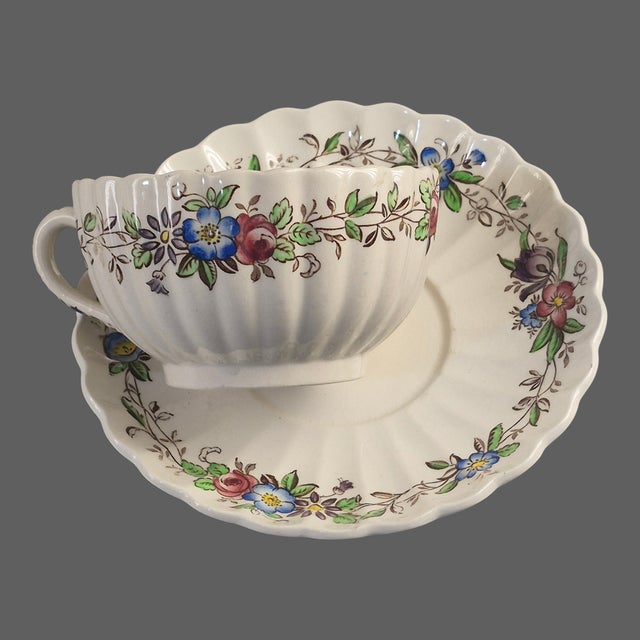 Mid 20th Century Vintage Spode Copeland England Felicity Floral Pattern 4 Tea Cups & Saucers - 8 pcs For Sale - Image 5 of 7