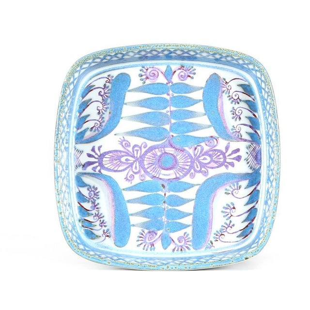 Stoneware square dish by Royal Copenhagen, pattern Tenera designed by Marianne Johnson H : 3,5 cm. L/W : 17 cm. This piece...