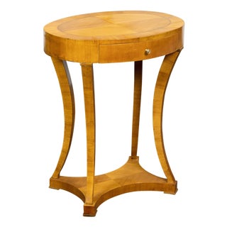 Biedermeier 19th Century Walnut Accent Table with Oval Top and Quarter Veneer For Sale