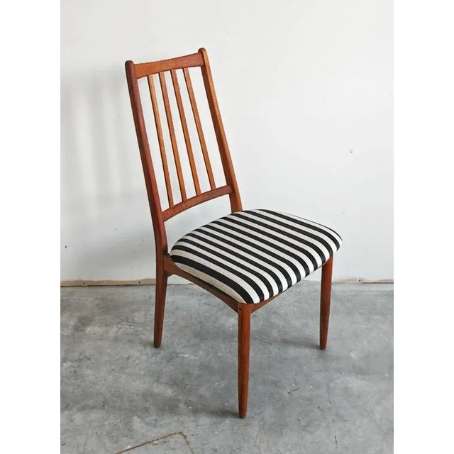 Arne Vodder Mid-Century Modern Dining Chairs in Teak by Arne Vodder, Denmark, 1960s, Set of 4 For Sale - Image 4 of 14