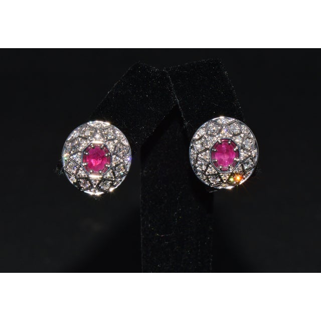 Certified Natural 1.6cts vs F Diamond Ruby 18k Solid Gold Geometric Disc Earrings, A Pair For Sale - Image 11 of 13