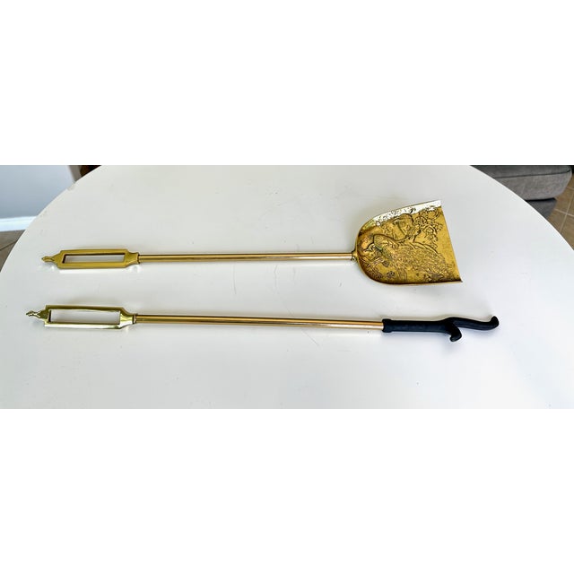 Vintage James Mont Style Brass Fireplace Shovel & Poker Duo – Mid-Century Asian For Sale - Image 11 of 11