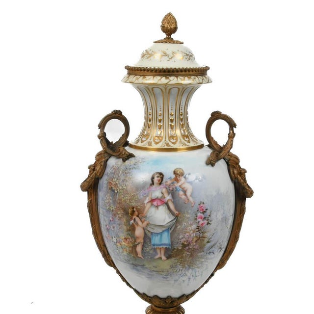 19th Century Large 19th-Century Sèvres Style Scenic Urn For Sale - Image 5 of 6