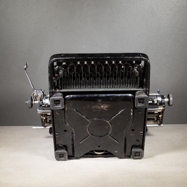 Antique Royal Standard Typewriter With Ribbon Covers c.1938 For Sale In San Francisco - Image 6 of 7