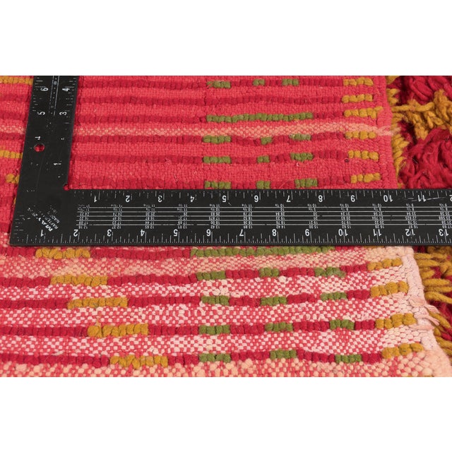 Textile Vintage Boujad Moroccan Rug, 03'07 X 06'04 For Sale - Image 7 of 10