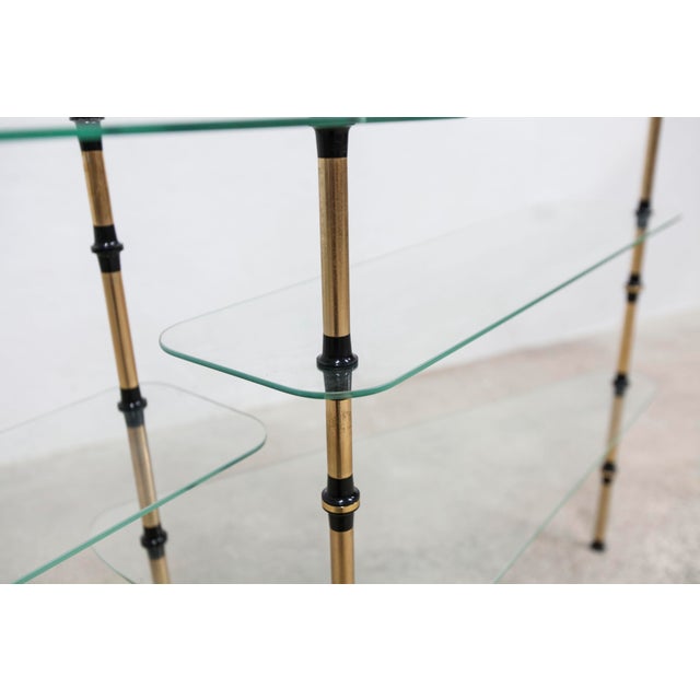 Mid-Century Modern Glass and Brass Pastry Display Shelf, 1950s For Sale - Image 3 of 18