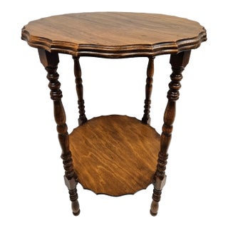 Vintage Round Scalloped Top and Turned Leg Side Table For Sale
