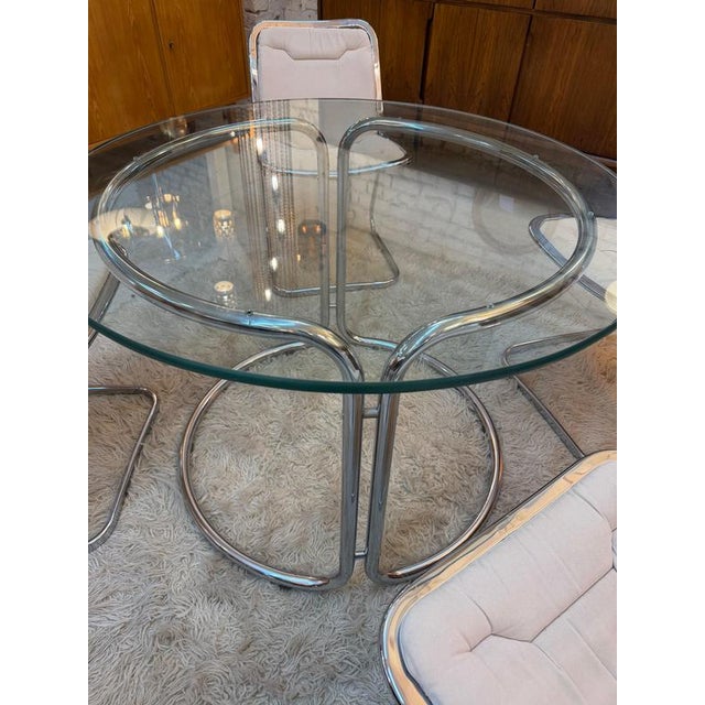 Round Dining Table in Chrome and Glass, Italy, 1970s For Sale - Image 3 of 11