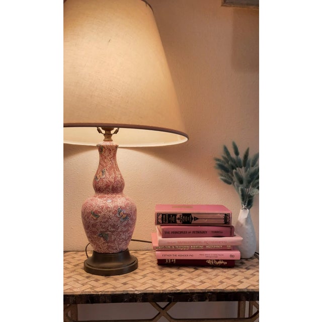 English Royal Winton Pink Chintz Butterfly Lamp For Sale - Image 4 of 13