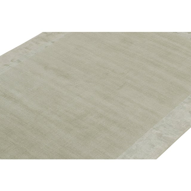 This 5x8 rug is a grand new entry to Rug & Kilim’s Modern Collection. Connoisseurs will note this piece is from our new...