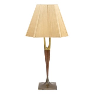 Gerald Thurston "Wishbone" Walnut and Bronzed Metal Table Lamp For Sale