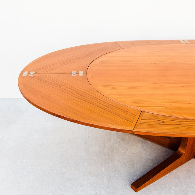 1960s Iconic Dyrlund Lotus Flip-Flap Oval Dining Table in Teak, Danish Mid Century Modern For Sale - Image 16 of 18