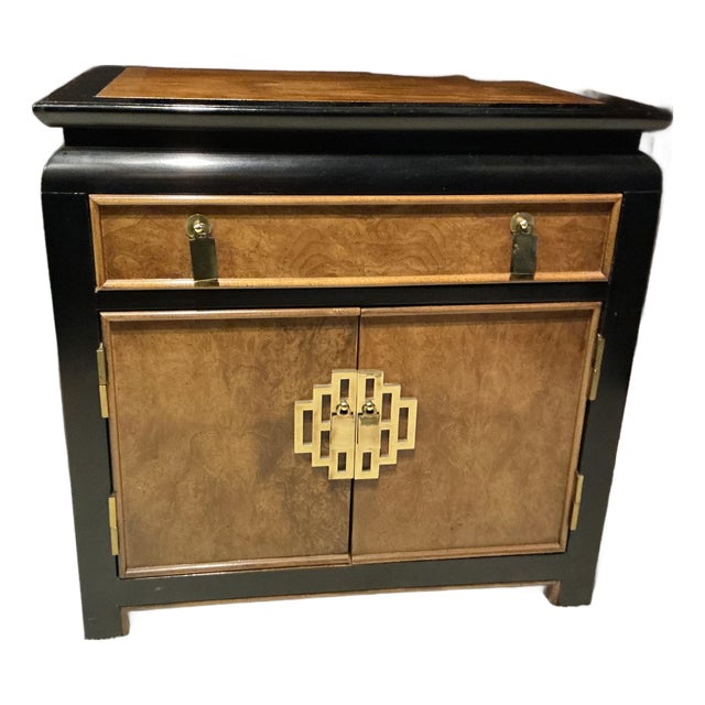 1960s Century Furniture Chin Hua Asian Chinoiserie Nightstand Designed by Raymond Sobota For Sale
