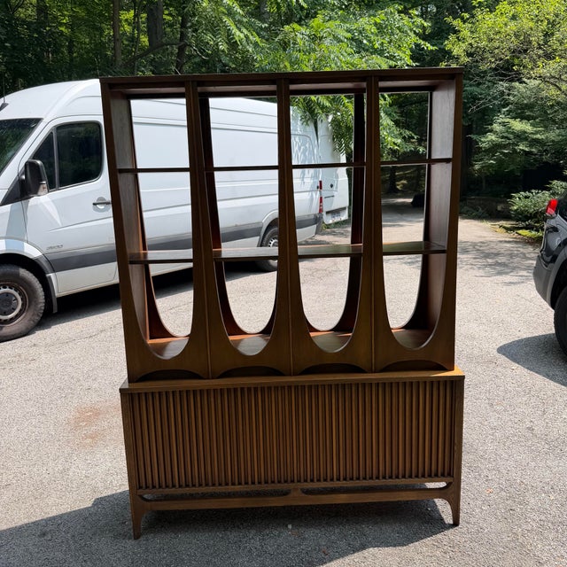 Broyhill Brasilia Walnut Mid Century Modern Room Divider / Display Cabinet, Attributed For Sale In Cleveland - Image 6 of 12
