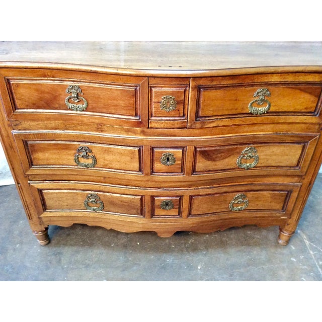 1800s French Walnut Four Drawer Commode For Sale - Image 4 of 13