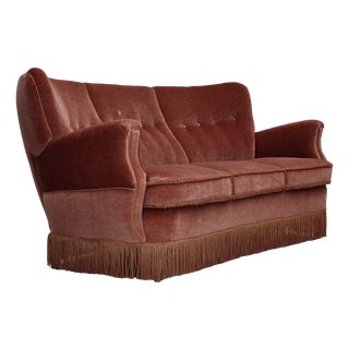 Three-Seater Danish Curved Sofa in Pink Furniture Velour, 1970s For Sale