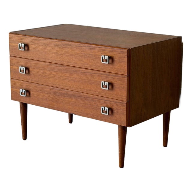 Teak 3 Drawer Dresser Chest on Tapered Legs Danish Mid-Century Modern 1960s For Sale