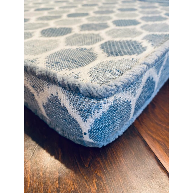 2020s Stout Edgar Glacier Dog Pet Bed / Little Dog For Sale - Image 5 of 8