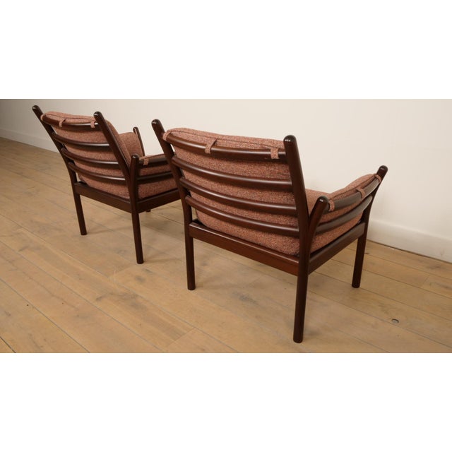 1960s Vintage Genius Armchairs in Mahogany by Illum Wikkelso for Silkeborg, 1960s, Set of 2 For Sale - Image 5 of 14