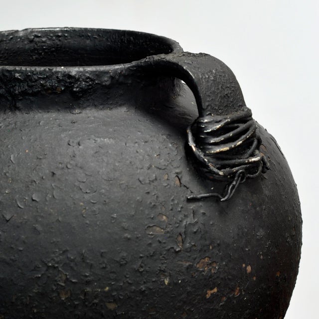 Mid 19th Century Antique Earthenware Pot from Moldova, 1850s For Sale - Image 5 of 8