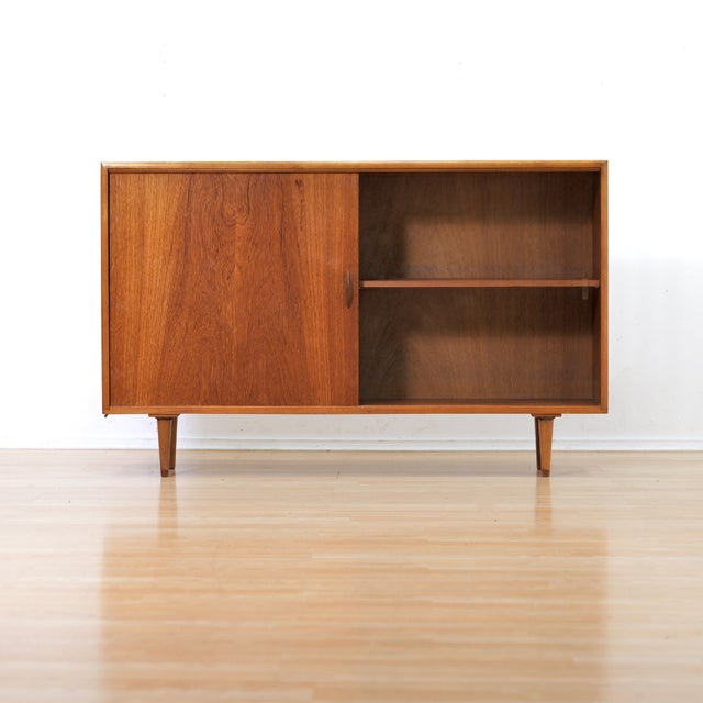 Mid-Century Modern C12 - Mid Century China Entryway Display Cabinet For Sale - Image 3 of 8