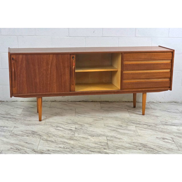 1960s Danish Teak Credenza in the Manner of Omann Jun for Prins Møbler For Sale In Richmond - Image 6 of 9