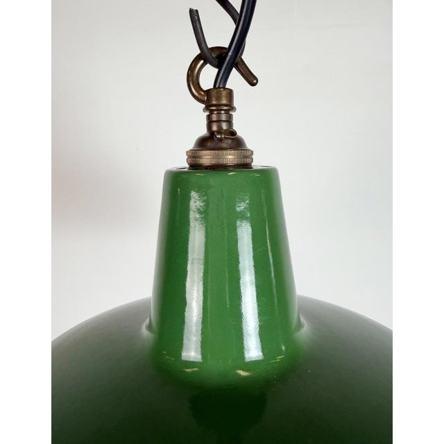 Mid-Century Modern Industrial Green Enamel Factory Pendant Lamp from Revo, 1950s For Sale - Image 3 of 17