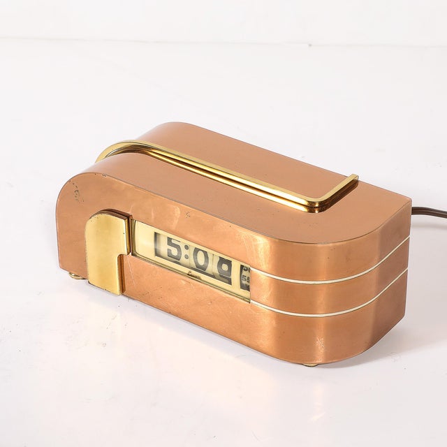 1930s Art Deco Lawson Model P-40 "Zephyr" Streamlined Copper & Brass Electric Clock For Sale - Image 5 of 10