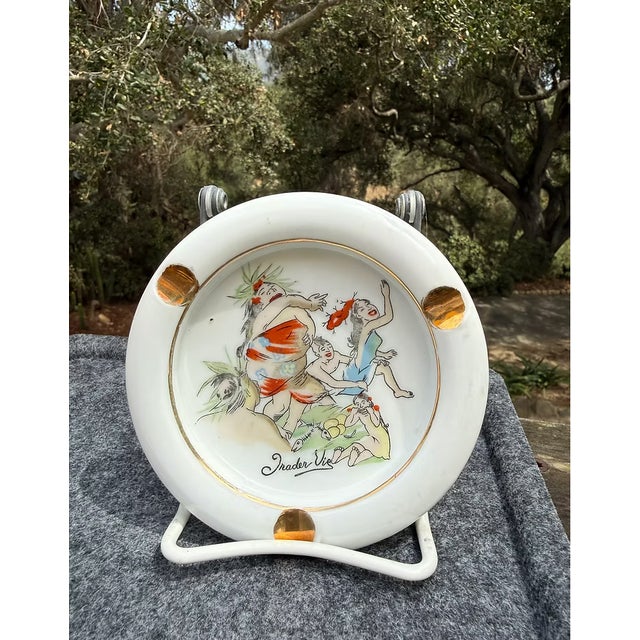 Illustration Vintage Trader Vic's Ashtray | 1960-70s For Sale - Image 3 of 5