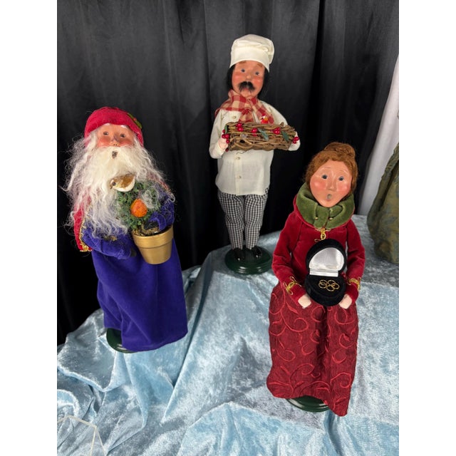 Bring the whimsical, storytelling magic of a classic holiday anthem straight to your mantel or elegant tablescape with...